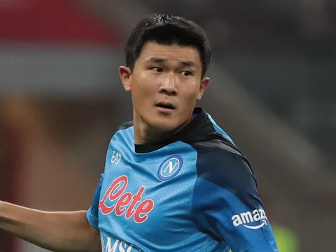 Hậu vệ Hàn Quốc quá xuất sắc, Napoli tìm cách giữ chân