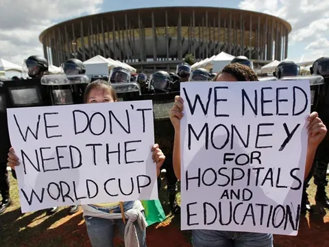 Bê bối của những quốc gia đăng cai World Cup