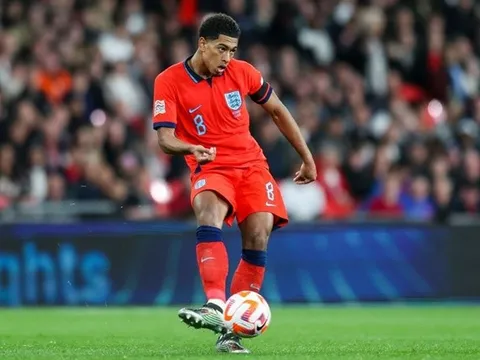 Gerrard ngưỡng mộ mục tiêu hàng đầu của Liverpool