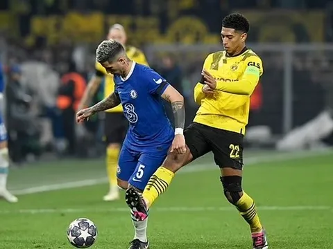 Bellingham khiến tân binh kỷ lục Chelsea bị chế nhạo