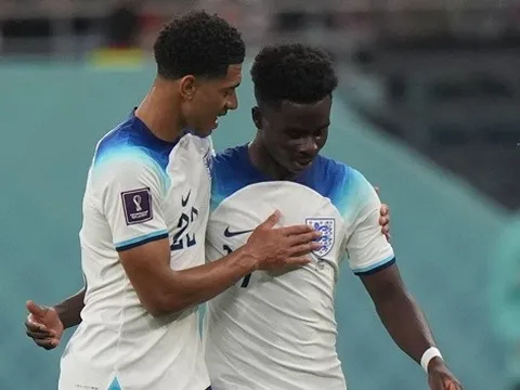 Bellingham và Saka thể hiện sự tương phản hoàn toàn với Greenwood