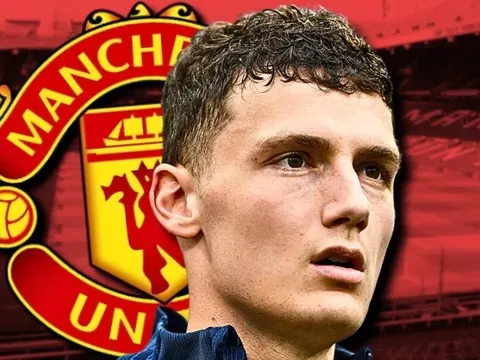 'Bán mình' cho M.U, cầu thủ coi như muốn tới OTF sau trận thắng Wolves