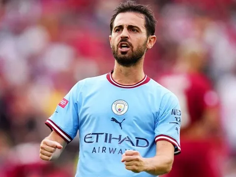 Người đại diện sao Man City từng nói chuyện với Laporta