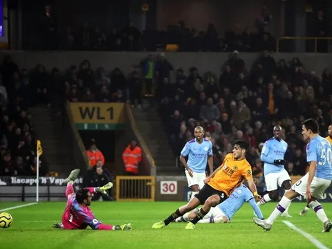 'Không ai ngờ Man City lại bị Liverpool bỏ xa tới vậy'