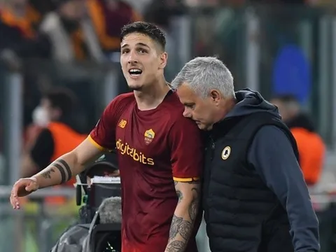 Bị đày ải, 'cừu đen' trong mắt Mourinho dứt tình với Roma