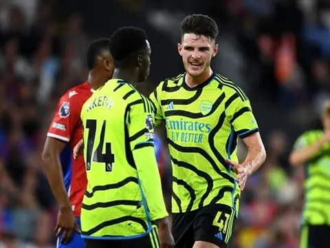 Bị thải loại cùng Rice, Nketiah thừa nhận sốc nặng