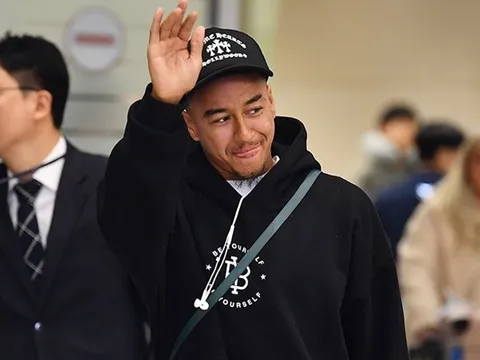 "Biển người" Hàn Quốc bùng nổ vì Lingard