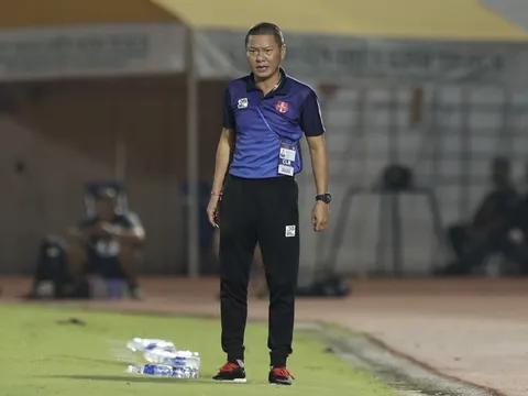 Bình chọn HLV hay nhất V-League: Ứng viên số 1 không phải nhà vô địch!