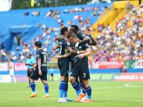 HAGL chính thức trụ hạng; TP.HCM giành 3 điểm trong trận chung kết ngược