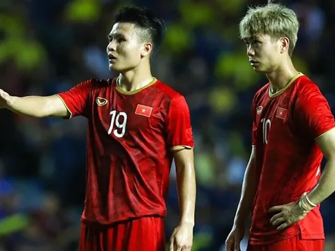 BLV Quang Tùng: Khó kỳ vọng ở Quang Hải, Công Phượng