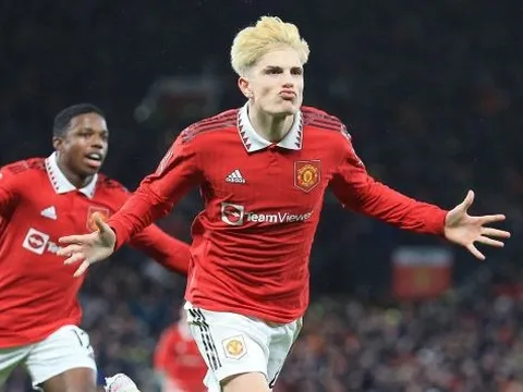 Bộ đôi tiền đạo Man Utd gửi thông điệp đến các fan