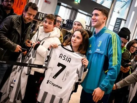 Bỏ qua Newcastle, Vlahovic thích đến Man United hoặc Chelsea