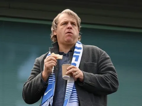 NÓNG! Chelsea đối mặt với án phạt nặng trừ điểm từ UEFA