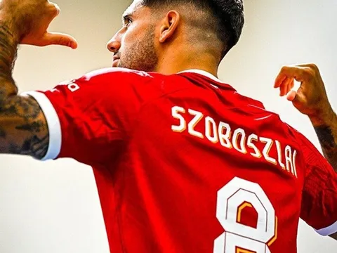 Bom tấn Liverpool tiết lộ thần tượng lớn nhất