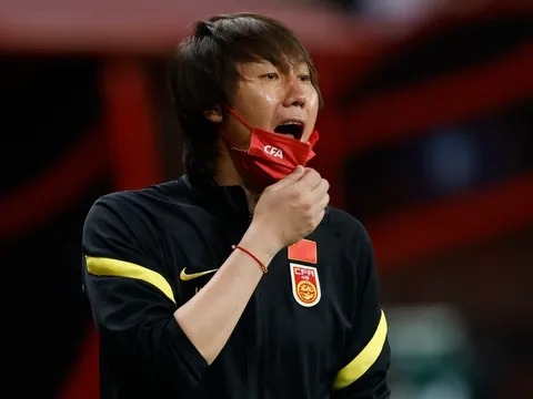 Bóng đá Trung Quốc chưa thoát khỏi bê bối