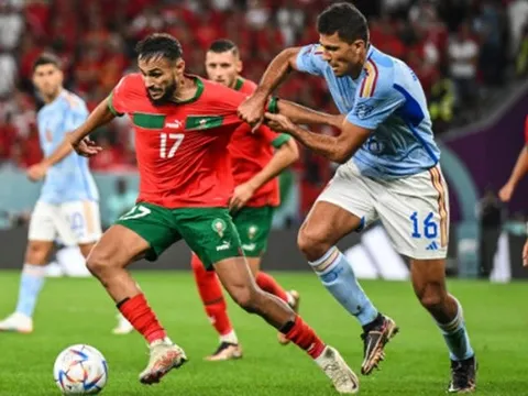 "Cậu ấy sẽ tái xuất Premier League với tốc độ này"