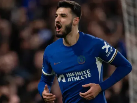 Chelsea ra giá bán Broja