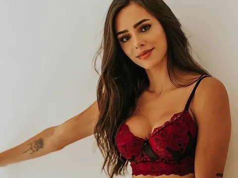 Neymar ngoại tình khi bạn gái mang thai, Falcao bình luận