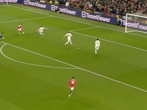 Bruno kết hợp cùng Garnacho gây trầm trồ, Old Trafford dậy sóng