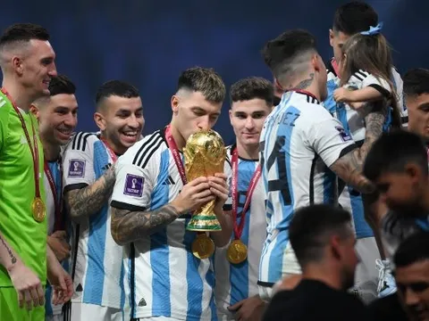 Bruno Fernandes chúc mừng Gã đồ tể