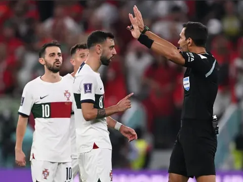 Bruno Fernandes: "Đừng chạm vào tôi, khốn kiếp"