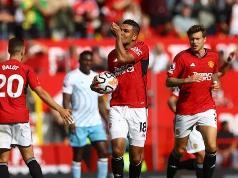 Bruno tỏa sáng, Man United ngược dòng trước Nottingham