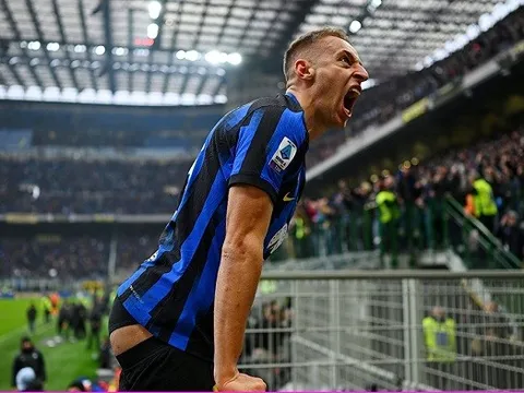 Bù giờ điên rồ, Inter hơn Juventus 5 điểm