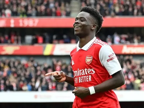 Saka không tin mình được Arteta trao băng đội trưởng