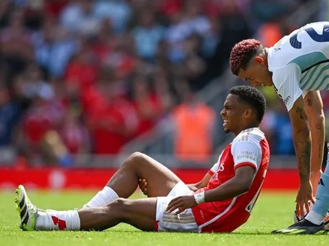 Bước ngoặt xuất hiện, Arsenal có lẽ nên nghĩ lại về "Robertson đệ nhị"