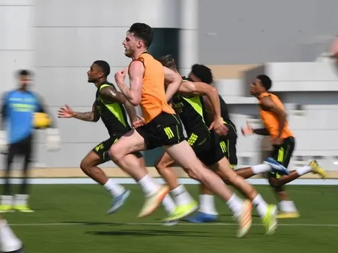 Buổi tập cuối của Arsenal ở Dubai
