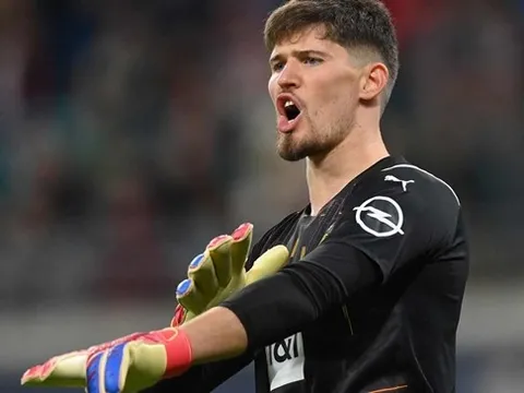 PSG muốn có thủ môn của Dortmund