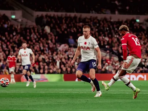 'Spurs chỉ là CLB trung bình. Solskjaer sẽ rời Man Utd'