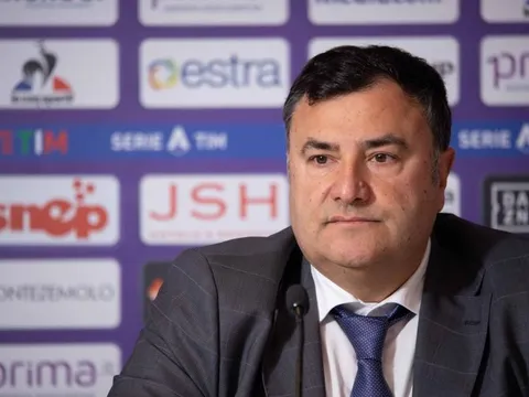 Fiorentina ra thông báo về tình hình sức khỏe của giám đốc CLB