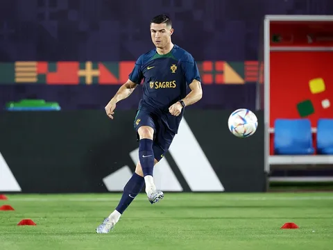 Các cầu thủ chạy bao xa trong một trận World Cup