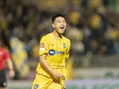 Các CLB sử dụng cầu thủ U22 ở vòng đấu mở màn V-League 2023 như thế nào?
