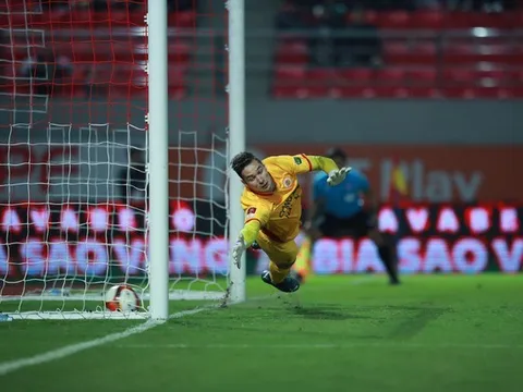 CAHN thất trận, HLV Gong Oh-kyun nói thẳng suy nghĩ về Filip Nguyễn