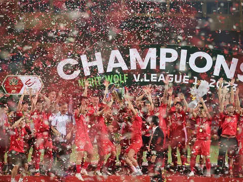 Khoảnh khắc CAHN ăn mừng ngôi vương V-League