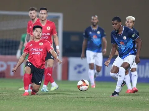 CAHN suýt thua tại Hàng Đẫy; Viettel mất điểm ngày vắng Hoàng Đức