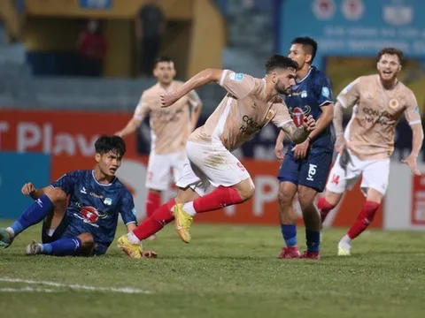 HLV Gong Oh-kyun ra mắt, CAHN đánh bại HAGL