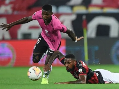 2 thương vụ chuyển nhượng đang khiến Premier League điên đảo