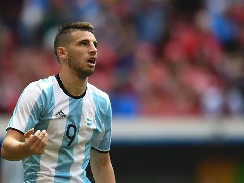 12 huyền thoại Football Manager vô dụng trong đời thực