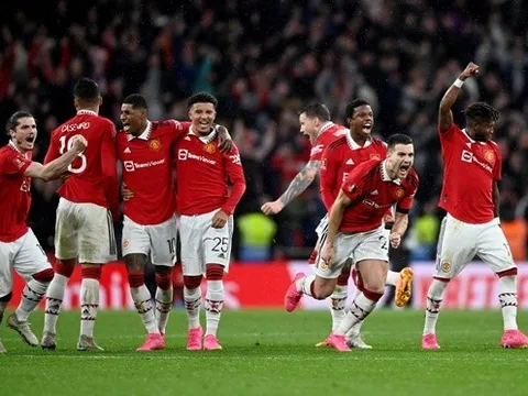 Cảm xúc vỡ òa trong ngày MU vào chung kết FA Cup