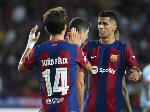Cancelo gửi thông điệp mạnh mẽ tới Felix