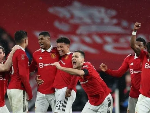 Căng thẳng đỉnh điểm khiến Casemiro phải lo lắng