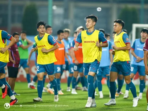 "Cánh chim lạ" tuyển Việt Nam đề ra mục tiêu với HLV Troussier