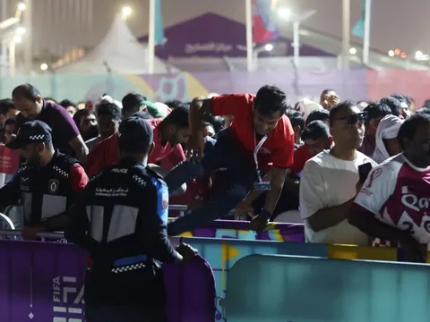 Cảnh sát Qatar máu lạnh, nguy cơ tái hiện thảm kịch giẫm đạp