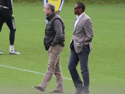 Cánh tay mặt một thời của Abramovich xây dựng đế chế mới ở Newcastle?