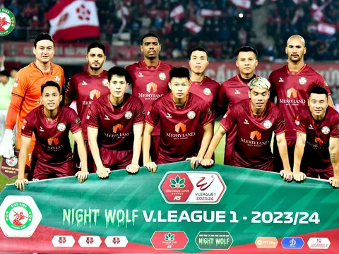 Cạnh tranh ngôi vương V-League, HLV nói thẳng suy nghĩ