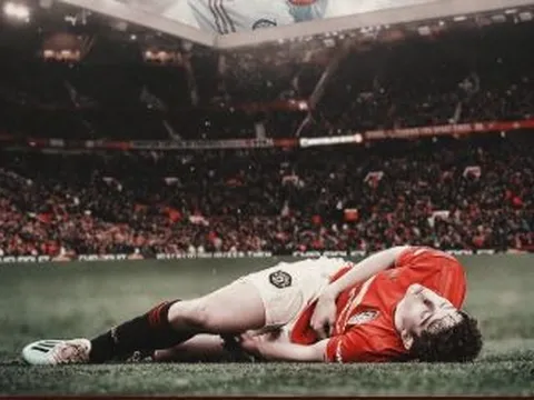 Fan Quỷ đỏ: "Anh ấy như bao cát của các hậu vệ Premier League"