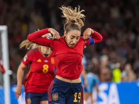 Người hùng trận chung kết World Cup ghi bàn giữa hung tin cha mất